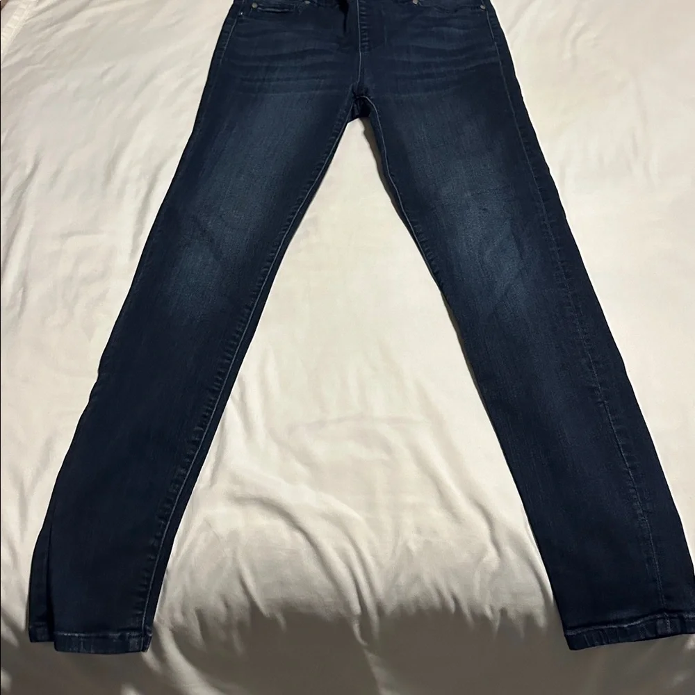 Liverpool Los Angeles Skinny Elastic Waist Jeans